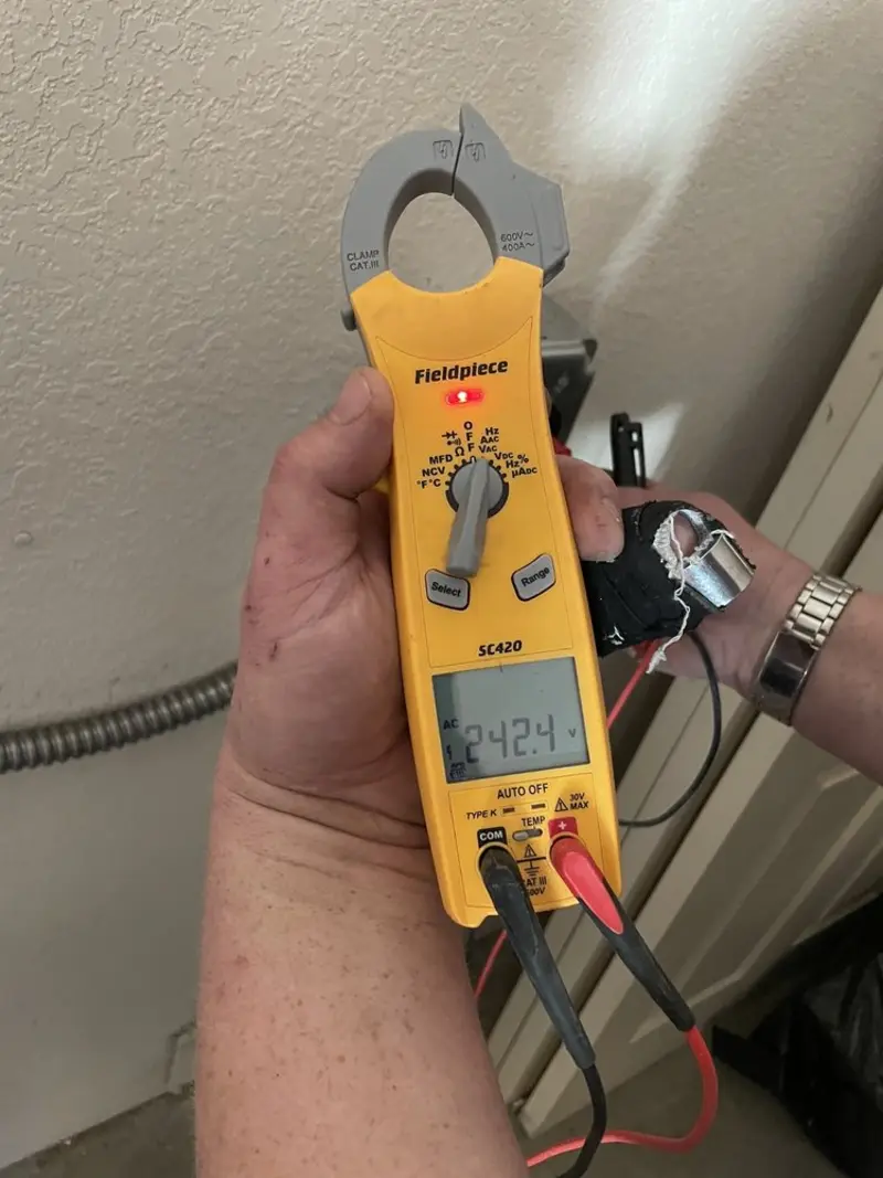 Voltage testing with clamp meter during Aluminum Wiring Replacement in Altoona